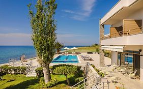 Niki Beach Hotel